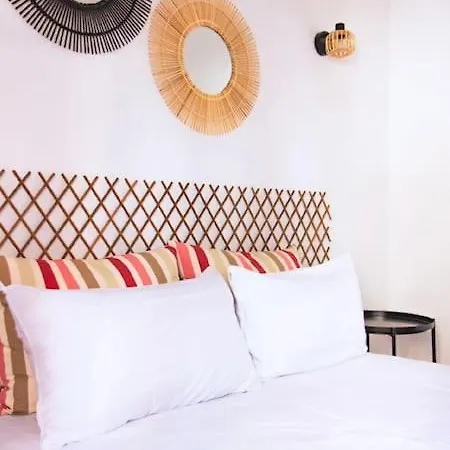 Casa Veronica 1. Piso Entero.