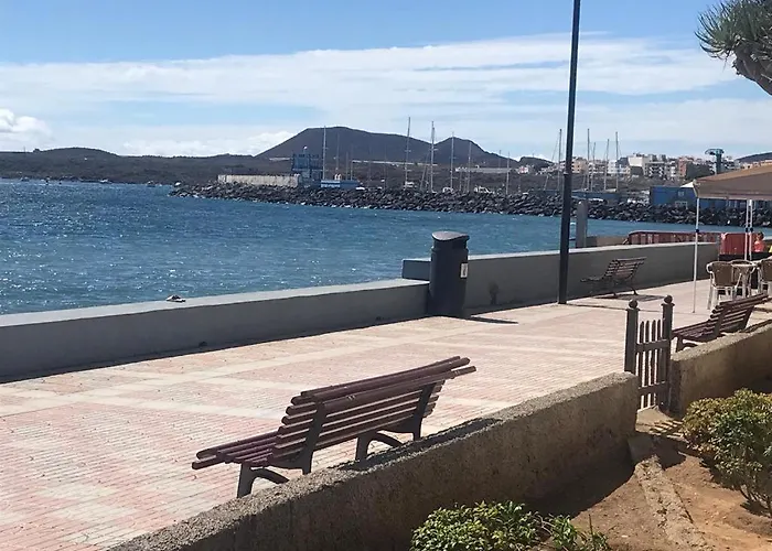 Apartment Casa Veronica 1. Piso Entero.